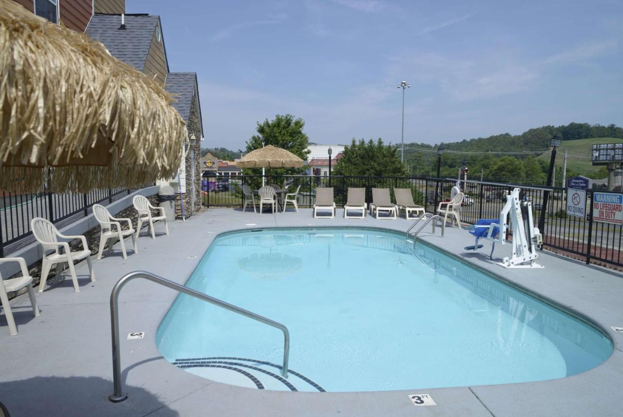 Microtel Inn & Suites By Wyndham Pigeon Forge Exteriör bild