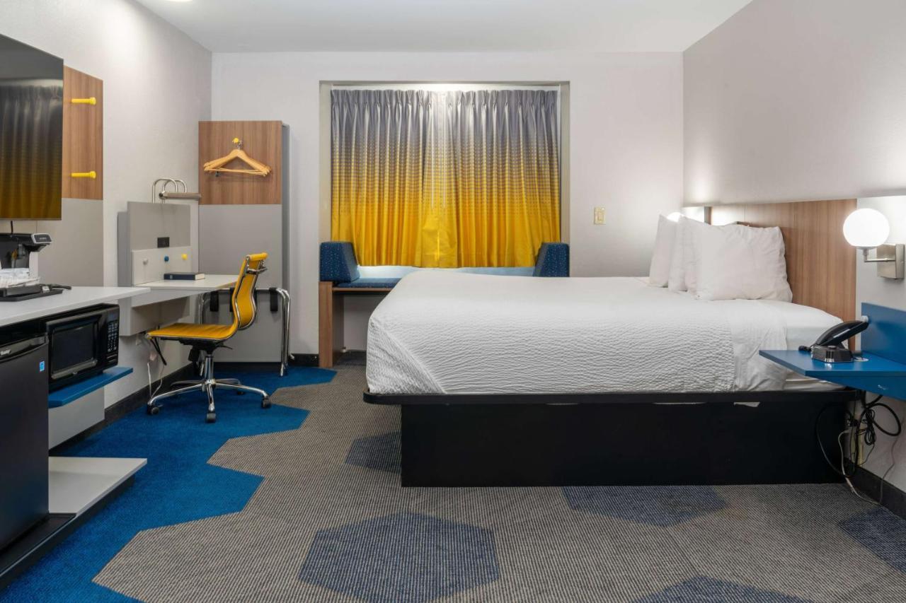 Microtel Inn & Suites By Wyndham Pigeon Forge Exteriör bild