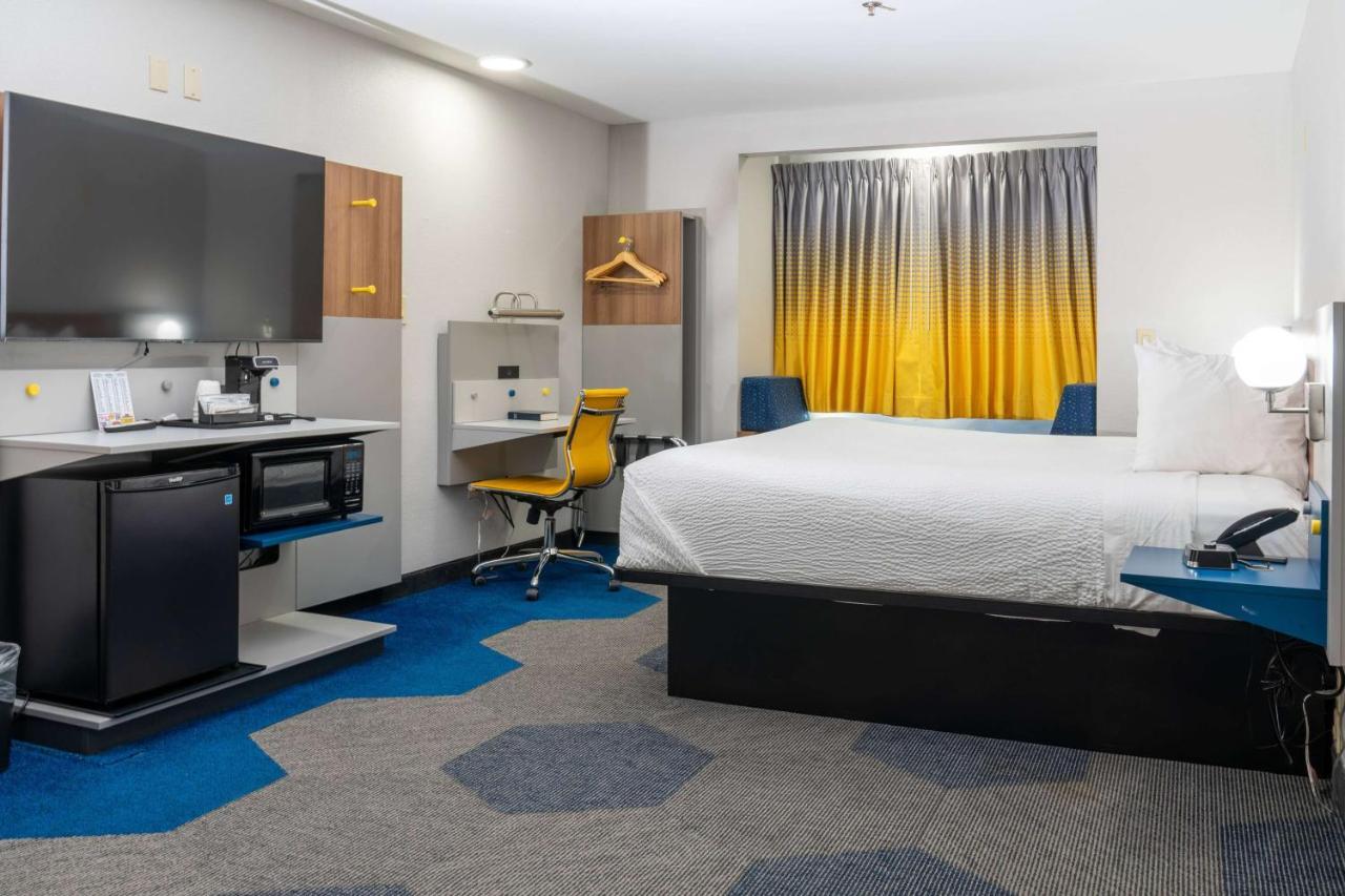 Microtel Inn & Suites By Wyndham Pigeon Forge Exteriör bild