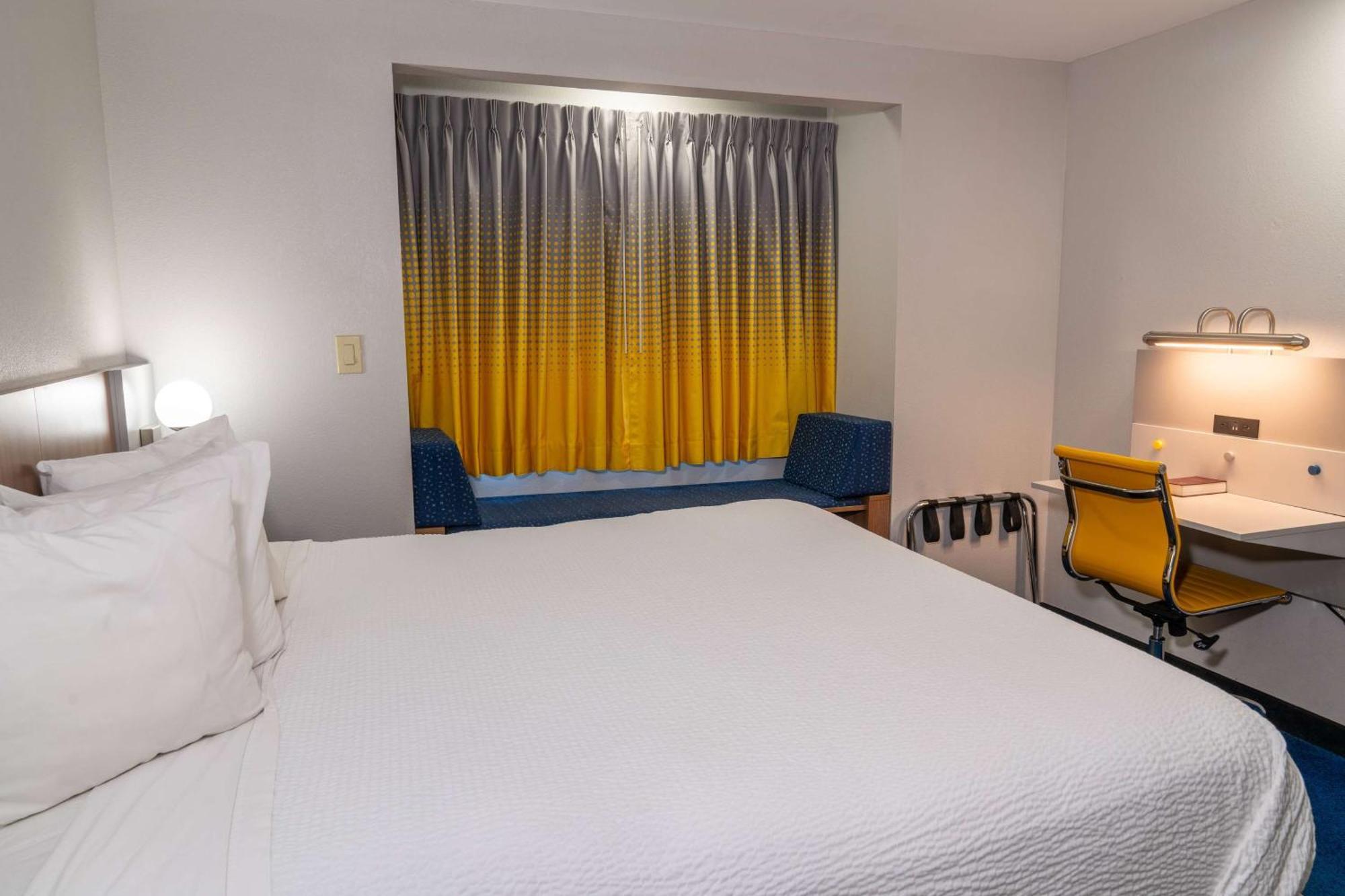 Microtel Inn & Suites By Wyndham Pigeon Forge Exteriör bild