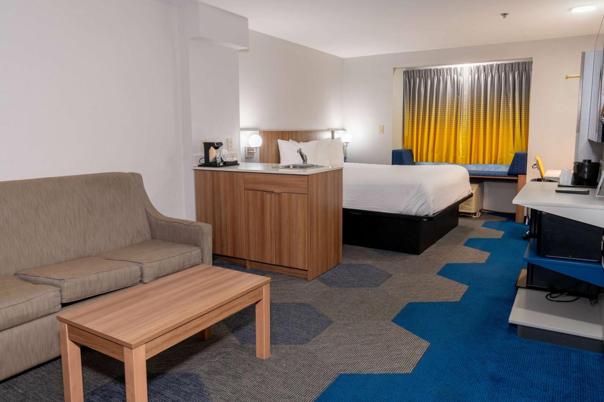 Microtel Inn & Suites By Wyndham Pigeon Forge Exteriör bild